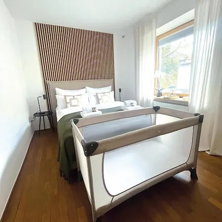 Blueberry Living - Wohlfuehl-apartment Starnberger See, Design, Sport & *