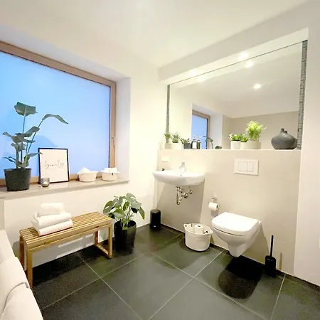 Apartment Blueberry Living - Wohlfuehl-apartment Starnberger See, Design, Sport &
